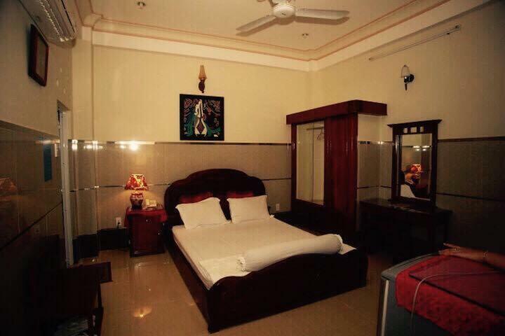 Tan Dat Hoa Hotel & Massage ホーチミン市 エクステリア 写真